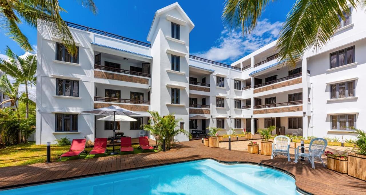 Luxury Modern Apartment - Excellent Location 50M From The Beach, Restaurants, Bars, Shops Flic-en-Flacq Kültér fotó