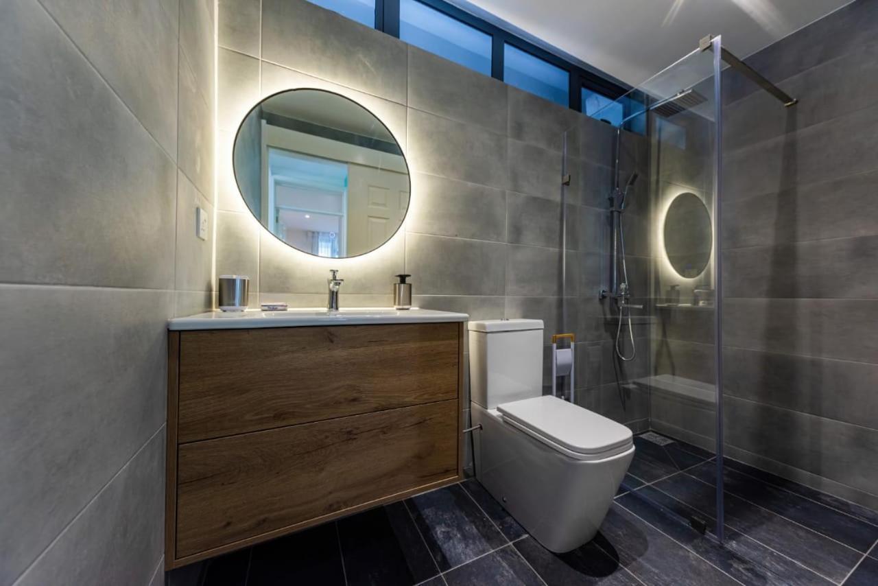 Luxury Modern Apartment - Excellent Location 50M From The Beach, Restaurants, Bars, Shops Flic-en-Flacq Kültér fotó