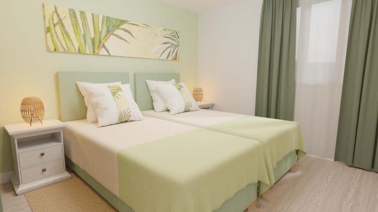 Luxury Modern Apartment - Excellent Location 50M From The Beach, Restaurants, Bars, Shops Flic-en-Flacq Kültér fotó
